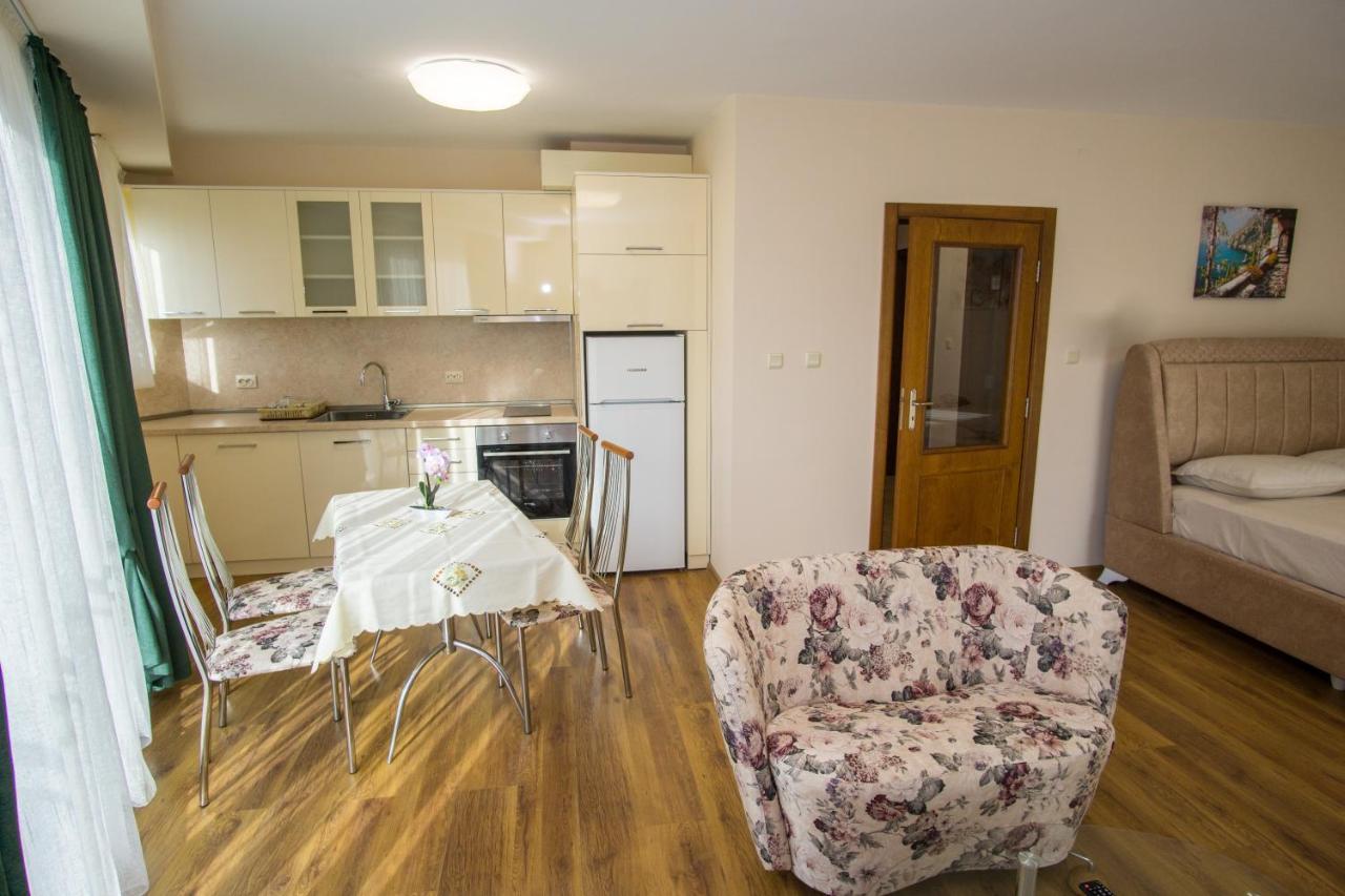 Guest apartments STELA Tsarévo Extérieur photo
